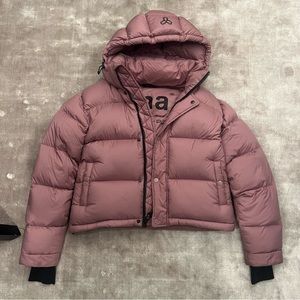 Aritzia Super Puff Shorty